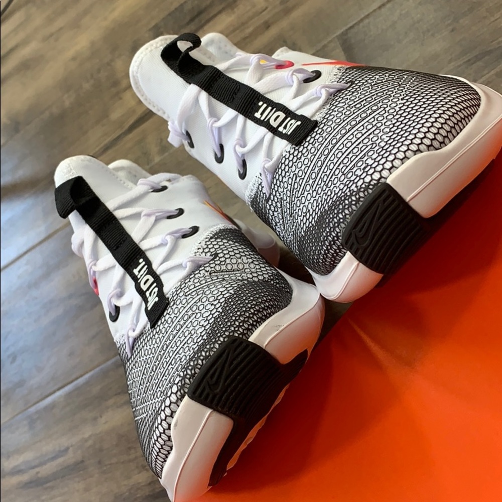 WMNS NIKE FREE TR 8 black/laser fuchsia - Picture 9 of 16